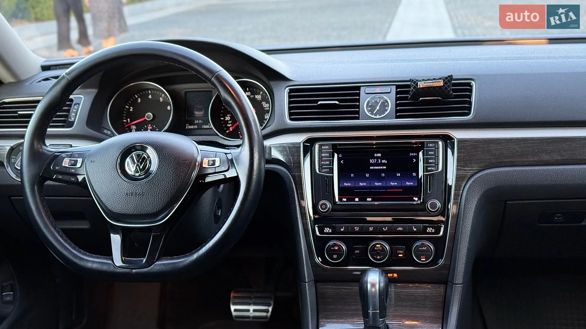 2016 Volkswagen Passat - мініатюра 25