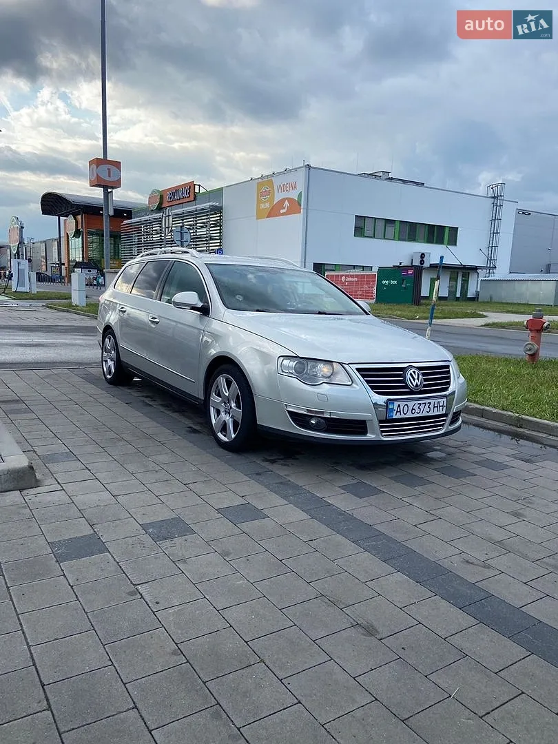 2010 Volkswagen Passat - мініатюра 2