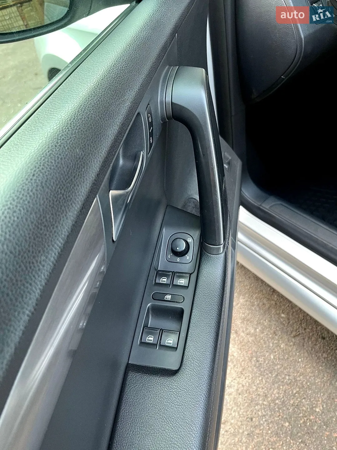 2011 Volkswagen Passat - мініатюра 20