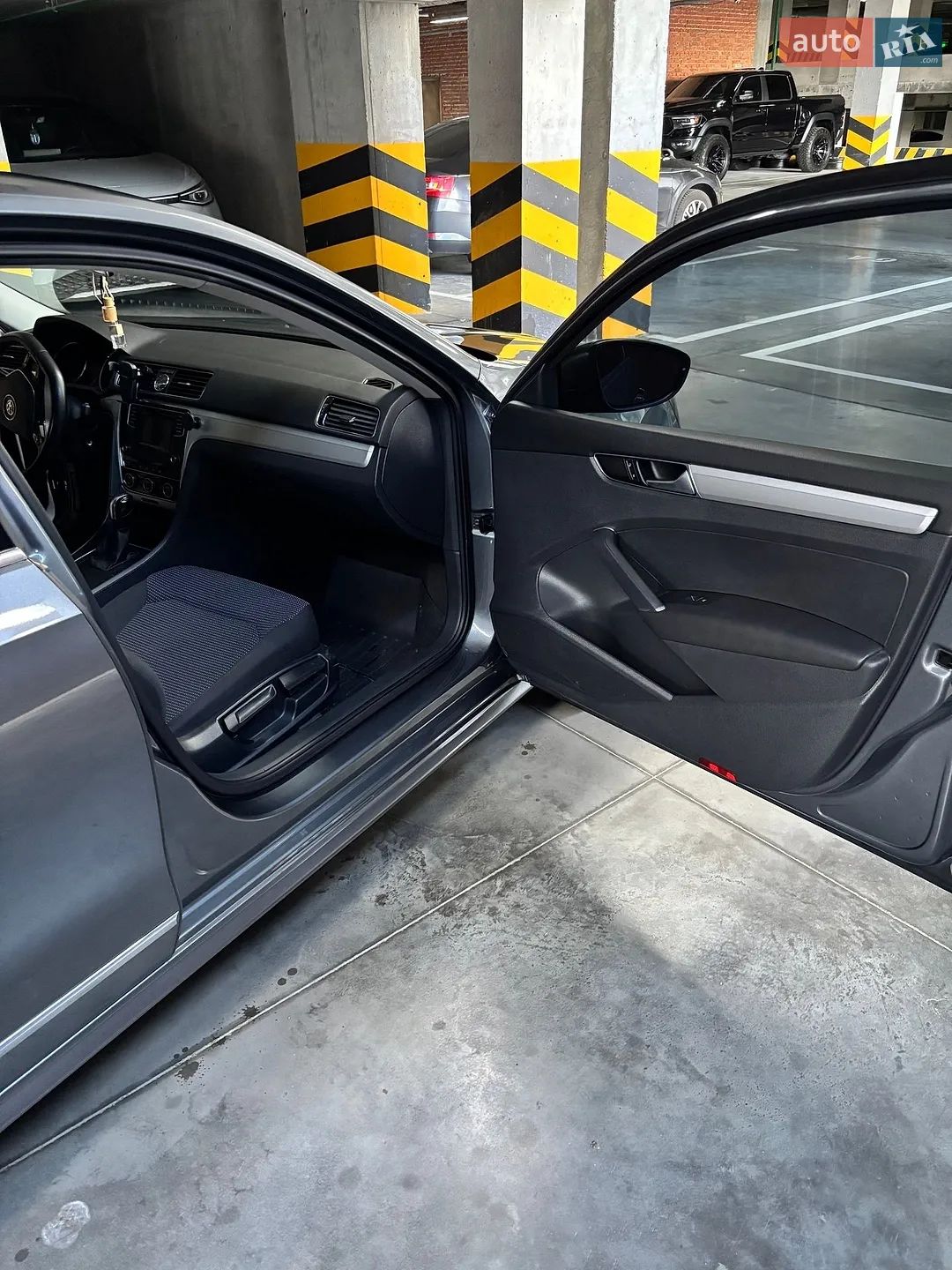 2016 Volkswagen Passat - мініатюра 14