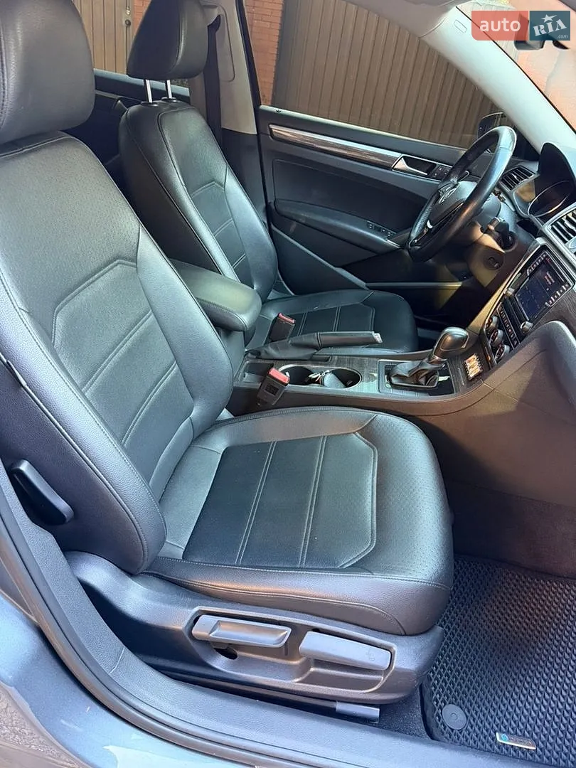 2016 Volkswagen Passat - мініатюра 8
