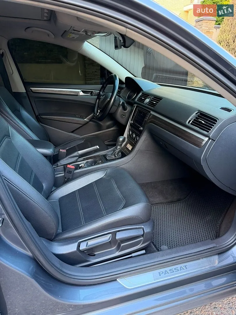 2016 Volkswagen Passat - мініатюра 9