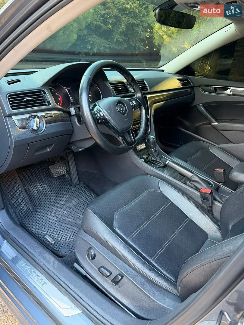2016 Volkswagen Passat - мініатюра 11