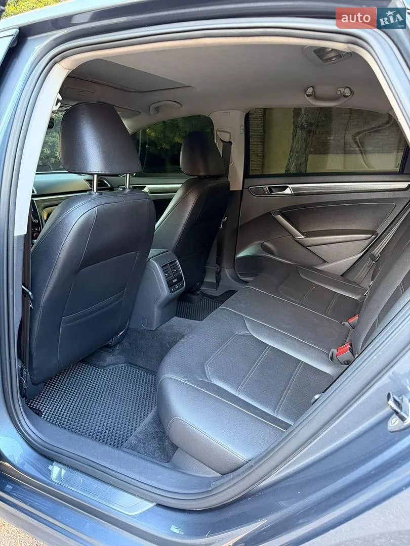 2016 Volkswagen Passat - мініатюра 12