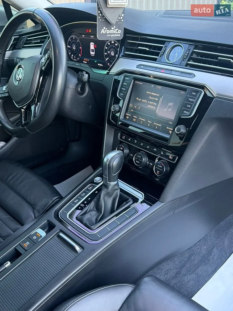 2016 Volkswagen Passat - мініатюра 9