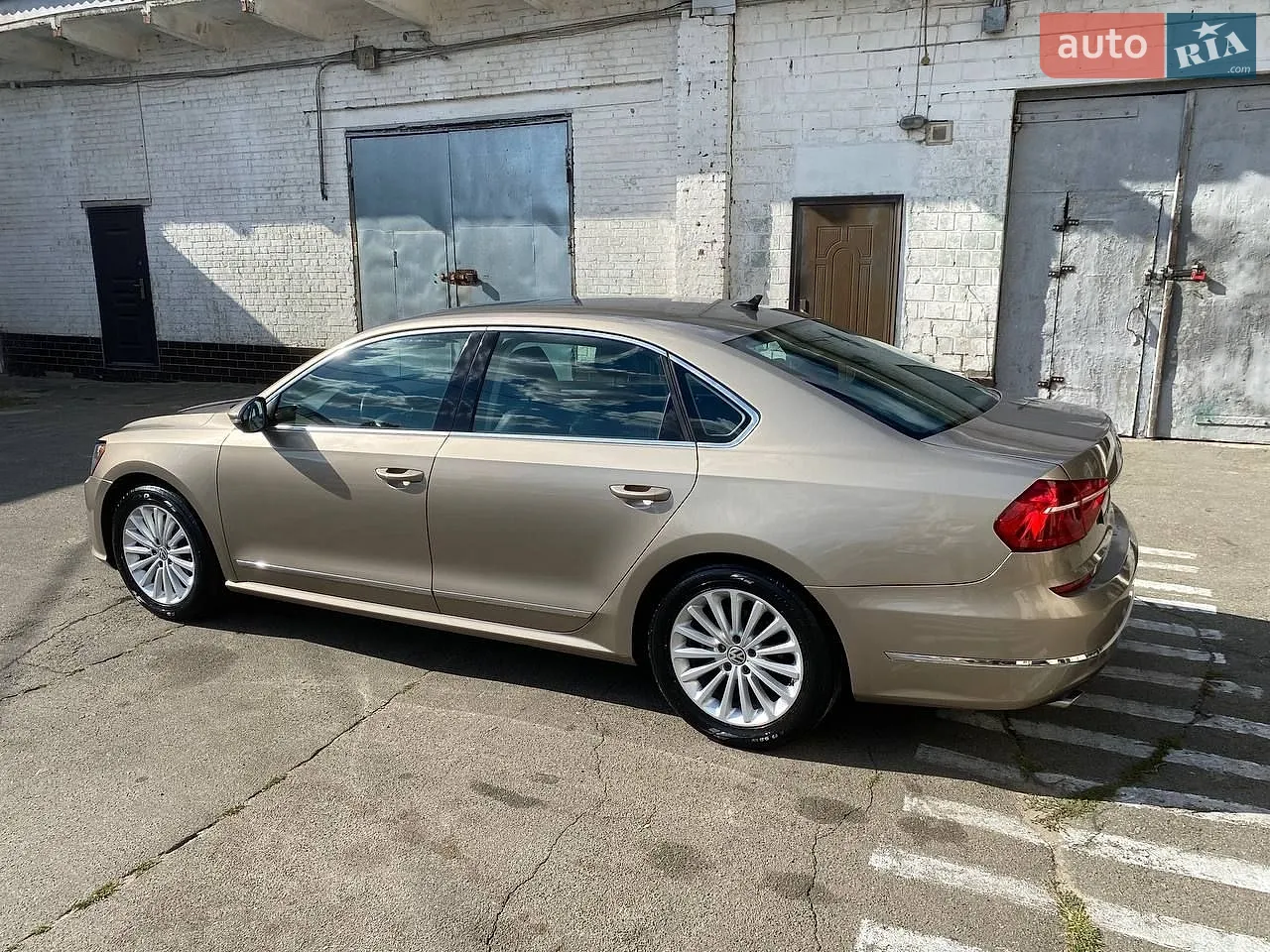 2015 Volkswagen Passat - мініатюра 3