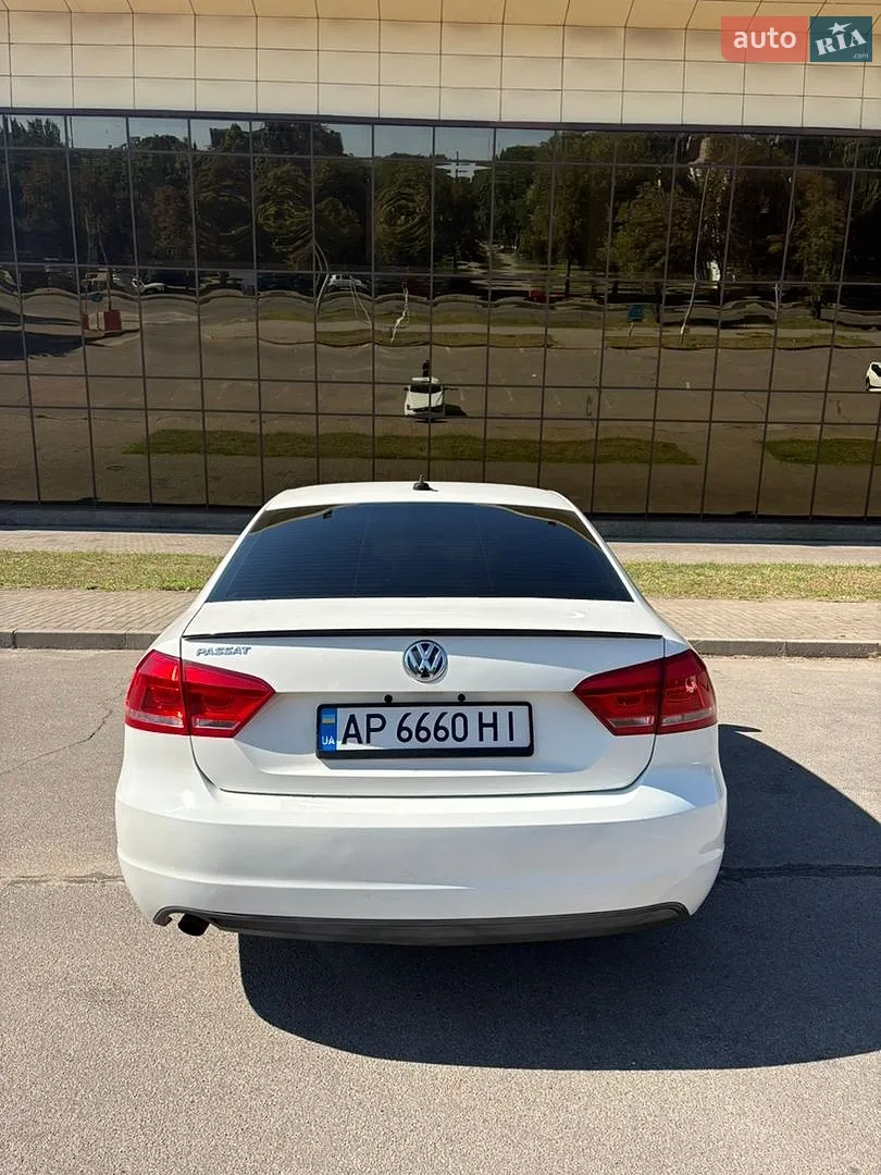 2013 Volkswagen Passat - мініатюра 4