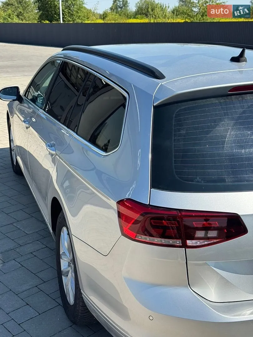 2019 Volkswagen Passat - мініатюра 11