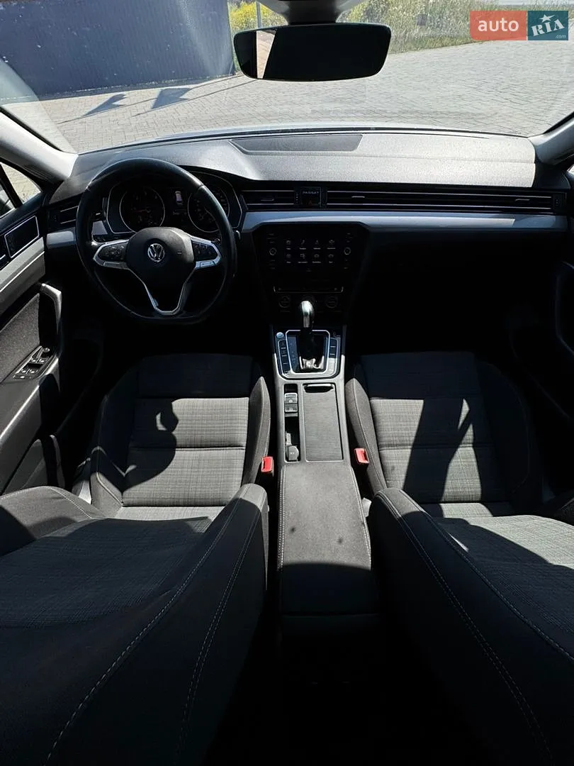 2019 Volkswagen Passat - мініатюра 31