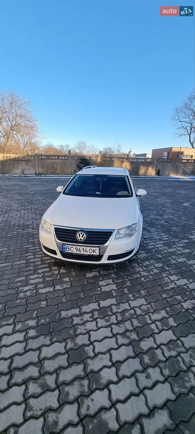 2010 Volkswagen Passat - мініатюра 5