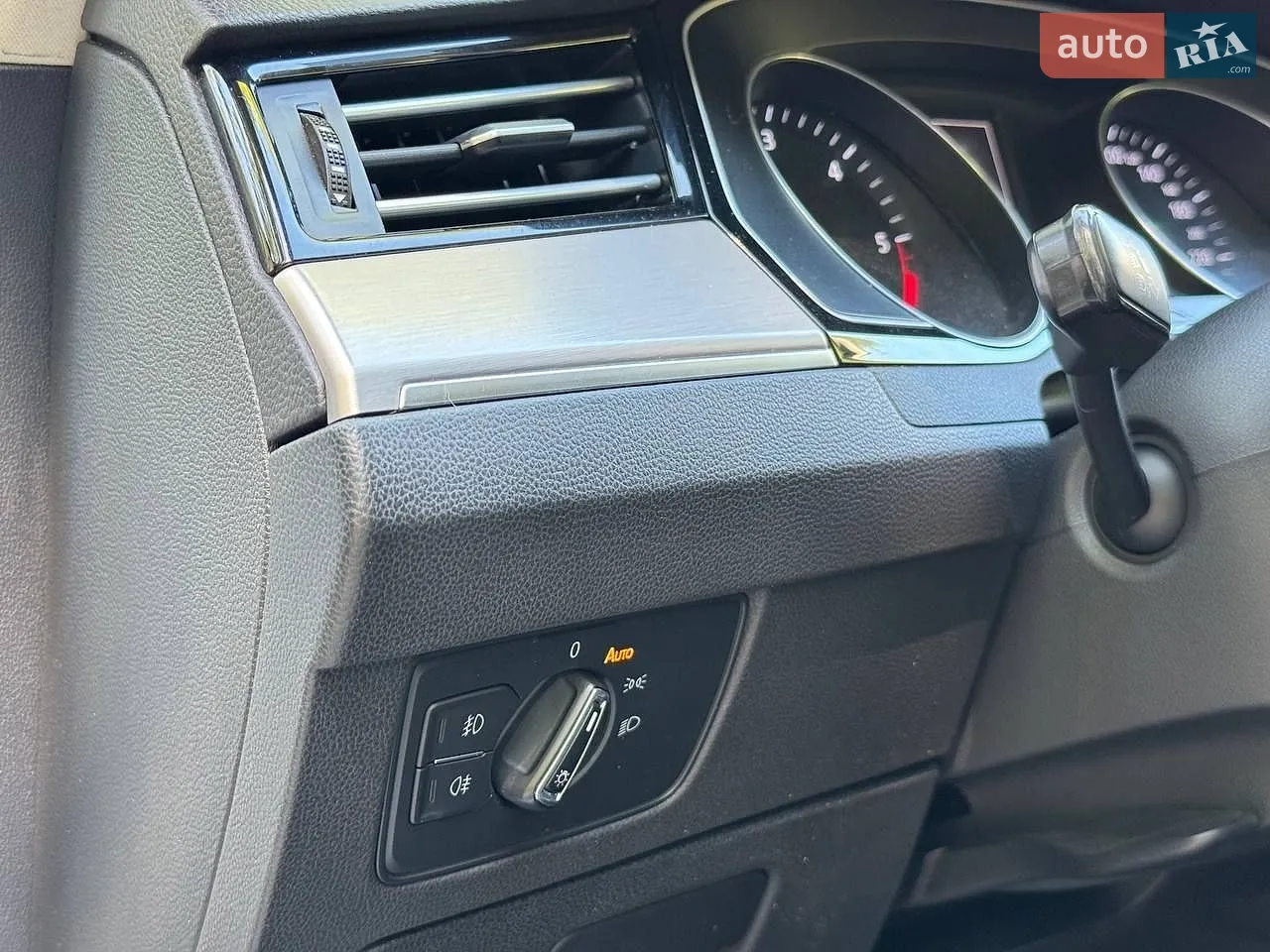 2015 Volkswagen Passat - мініатюра 28