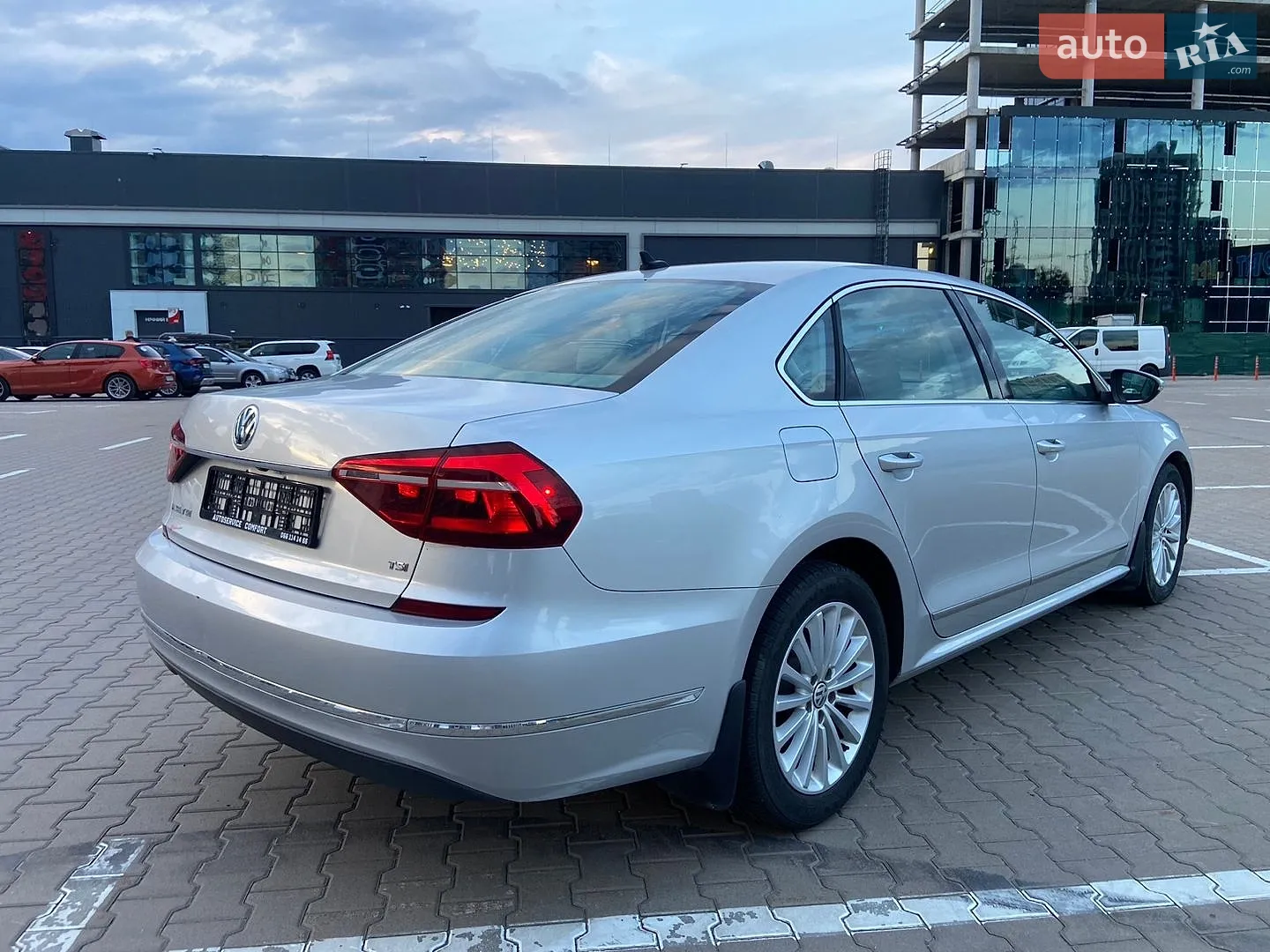 2016 Volkswagen Passat - мініатюра 11