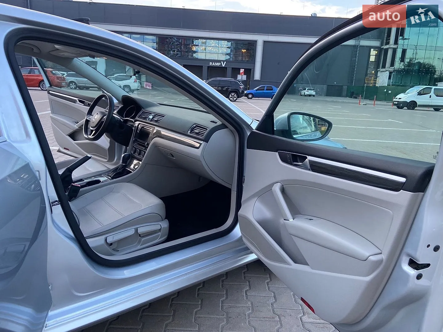 2016 Volkswagen Passat - мініатюра 23