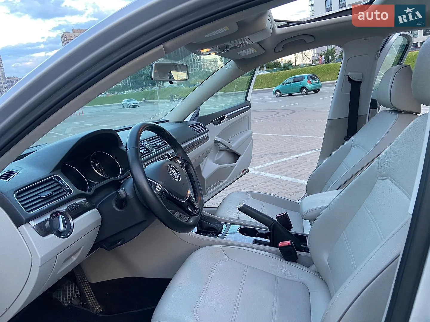 2016 Volkswagen Passat - мініатюра 19
