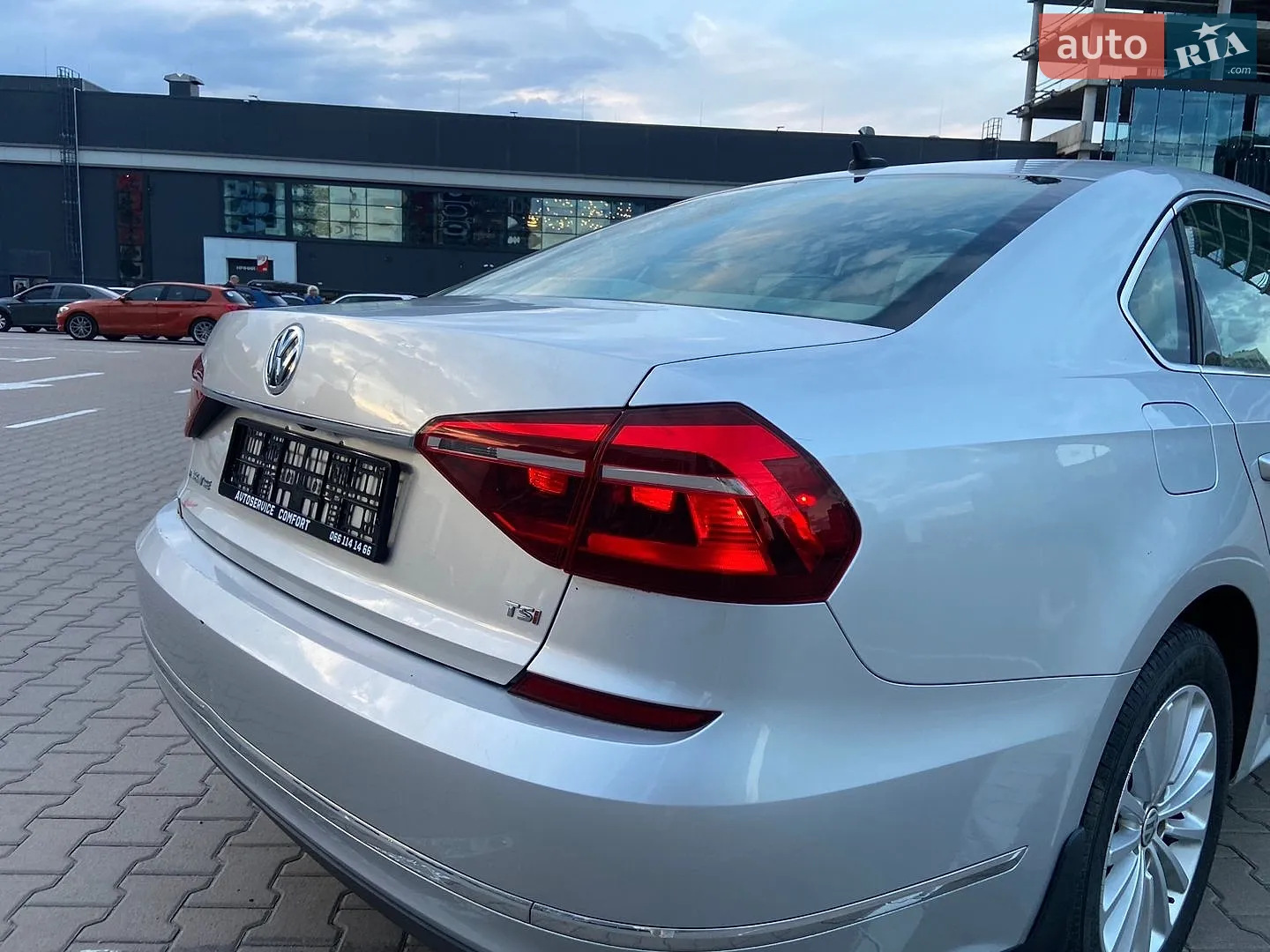 2016 Volkswagen Passat - мініатюра 10