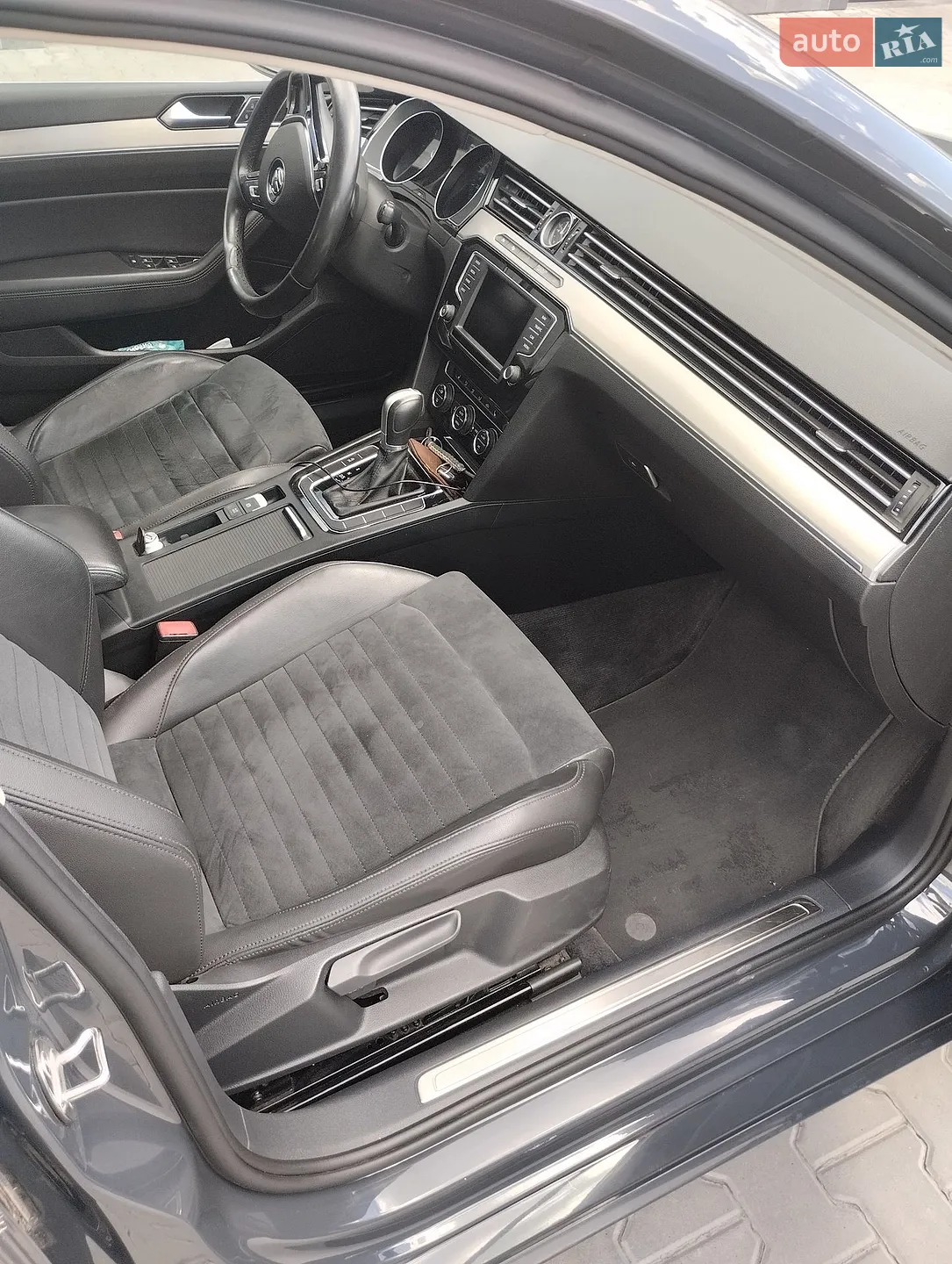 2015 Volkswagen Passat - мініатюра 2