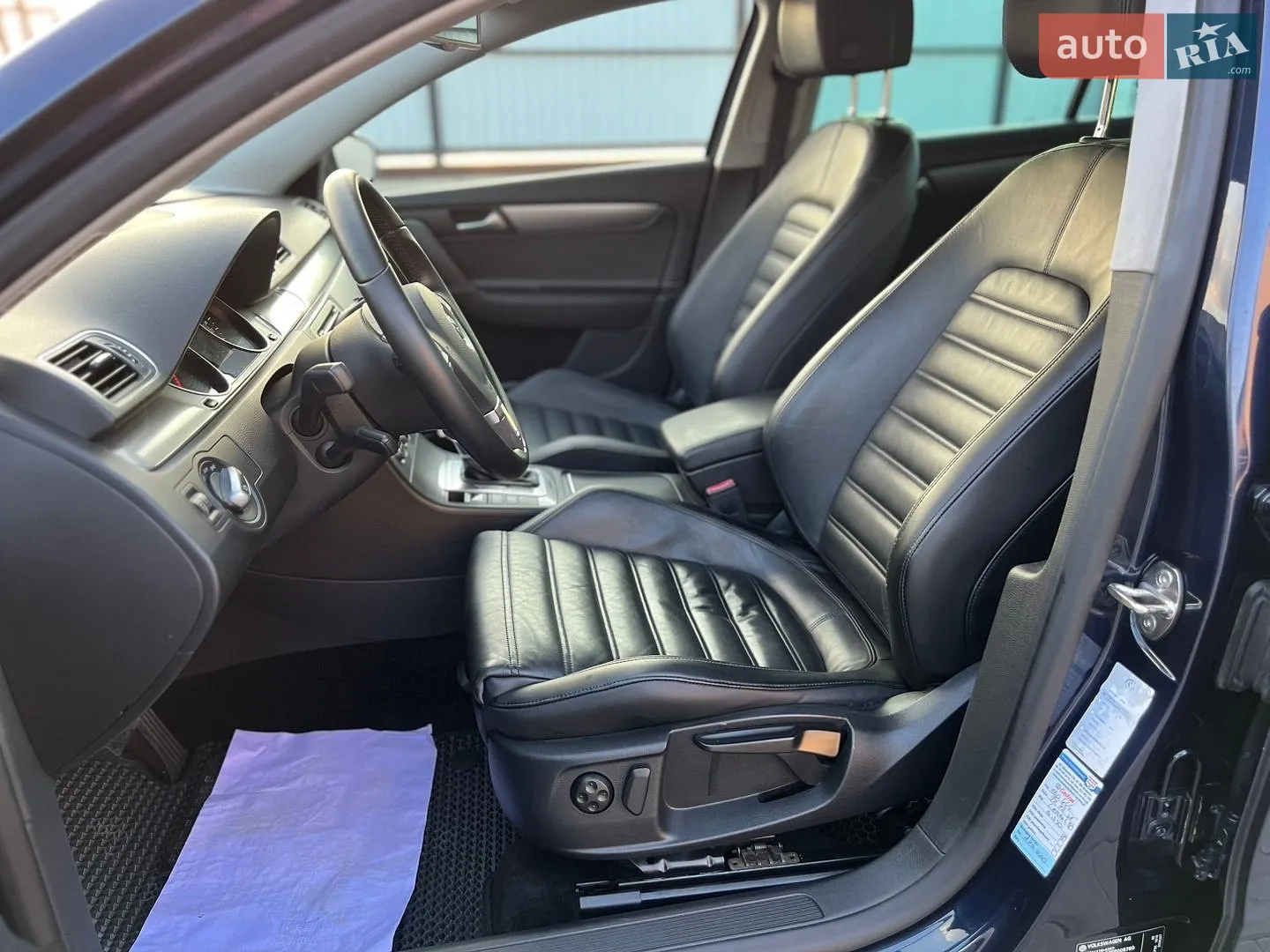 2013 Volkswagen Passat - мініатюра 45