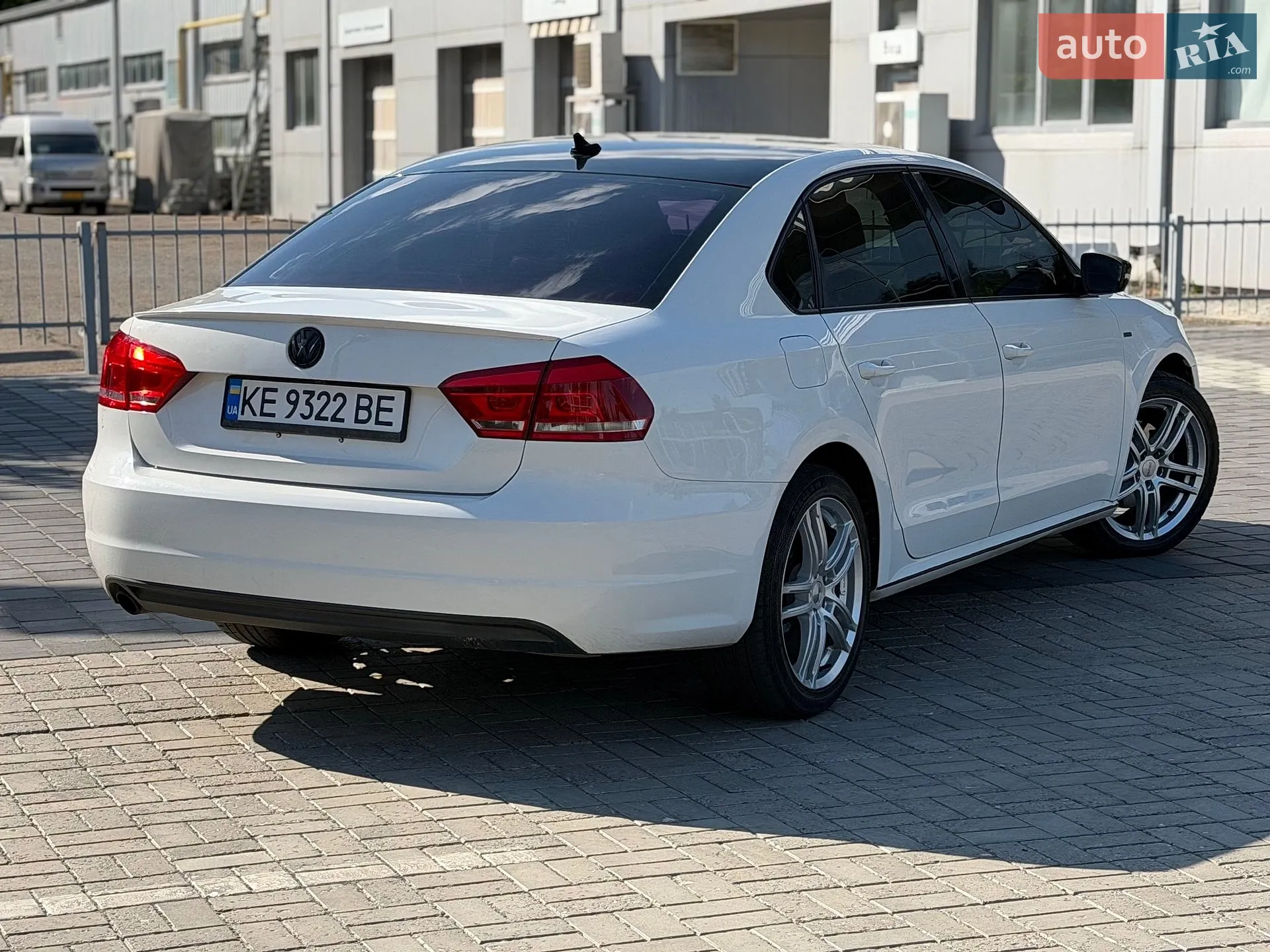 2014 Volkswagen Passat - мініатюра 2