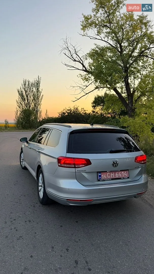 2015 Volkswagen Passat - мініатюра 2
