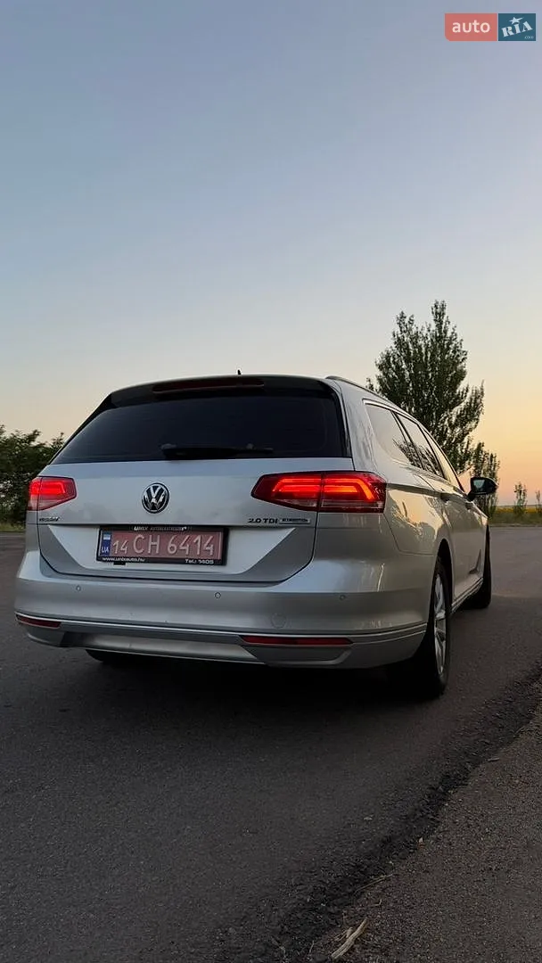 2015 Volkswagen Passat - мініатюра 10