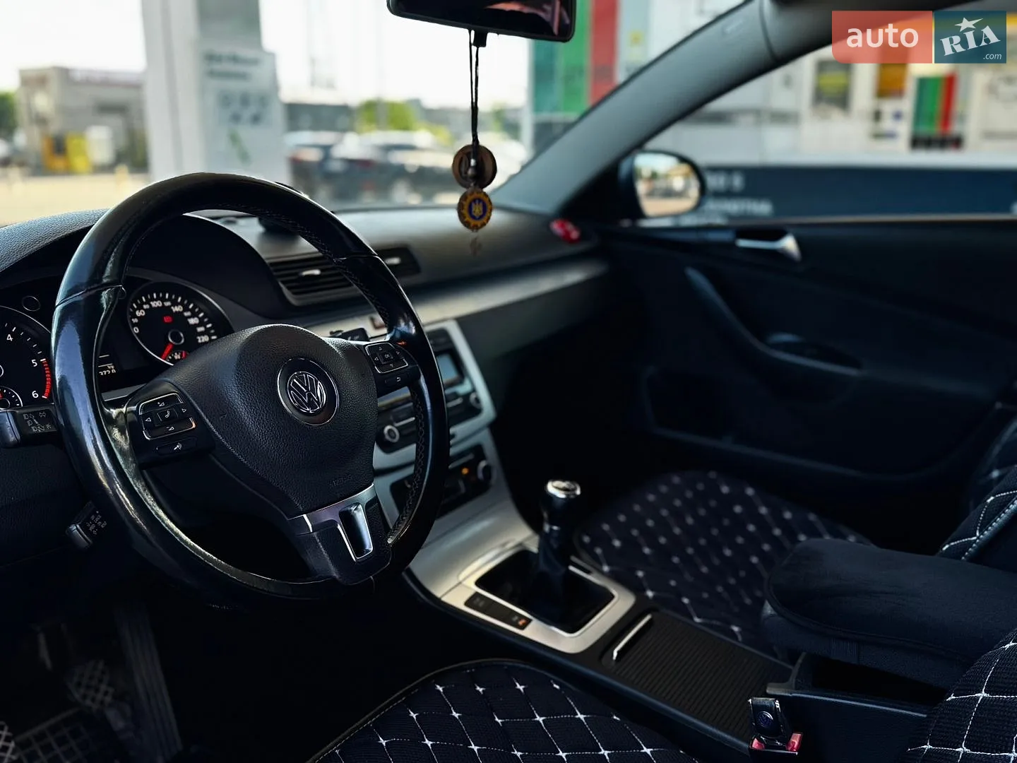 2010 Volkswagen Passat - мініатюра 7