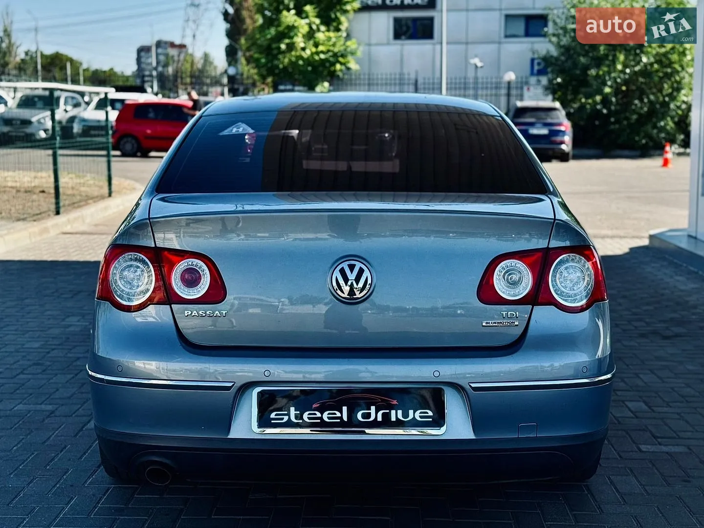 2010 Volkswagen Passat - мініатюра 5