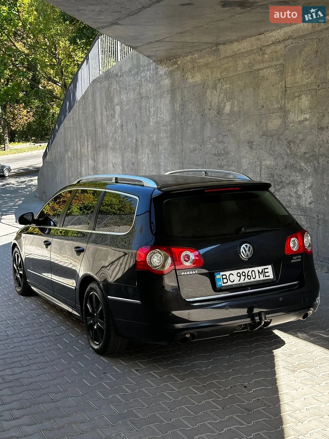 2010 Volkswagen Passat - мініатюра 3