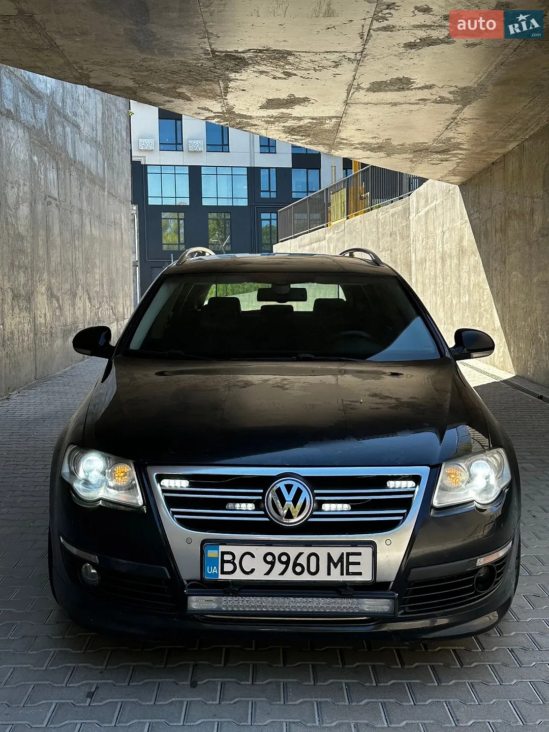 2010 Volkswagen Passat - мініатюра 5