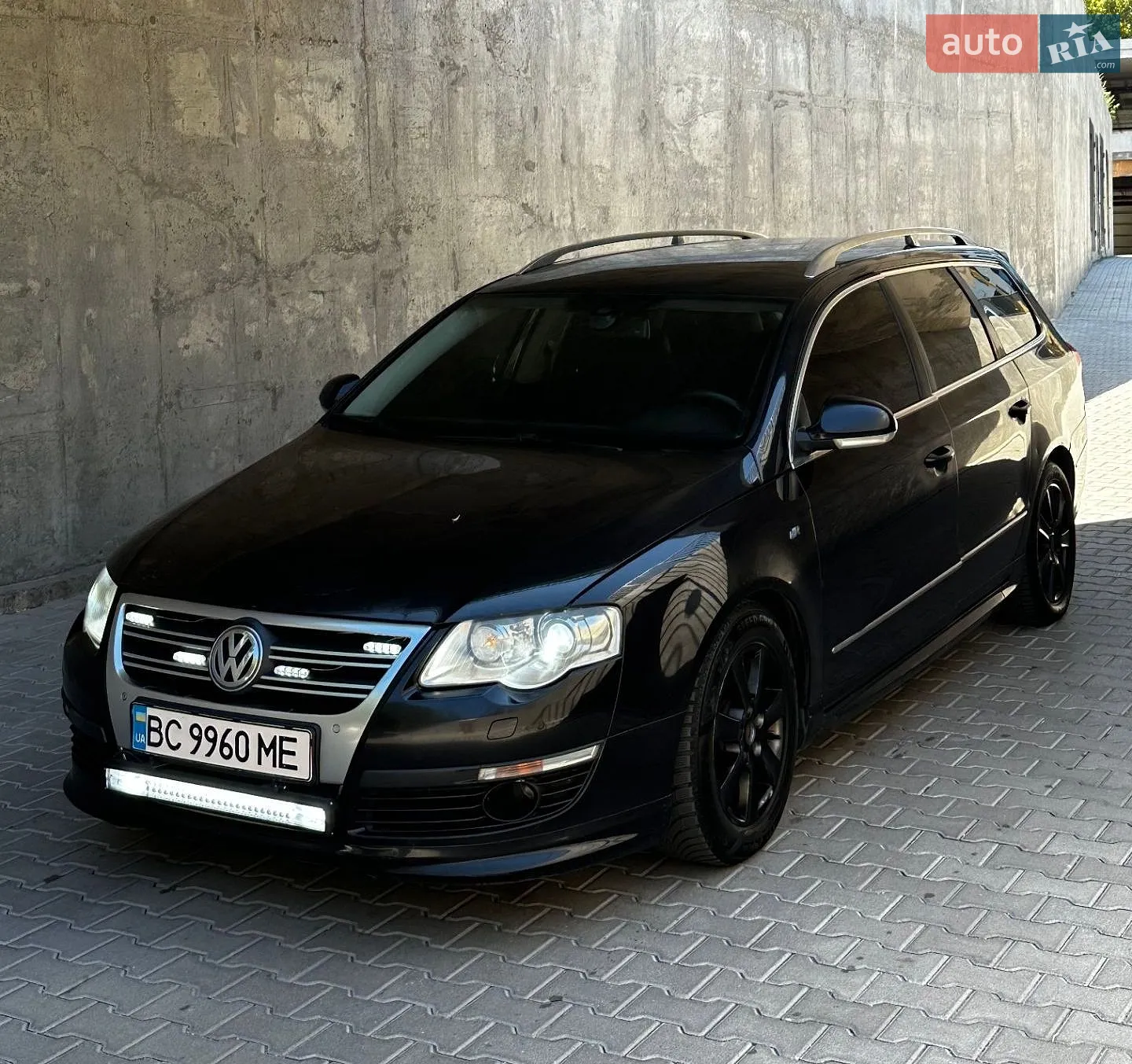 2010 Volkswagen Passat - мініатюра 2