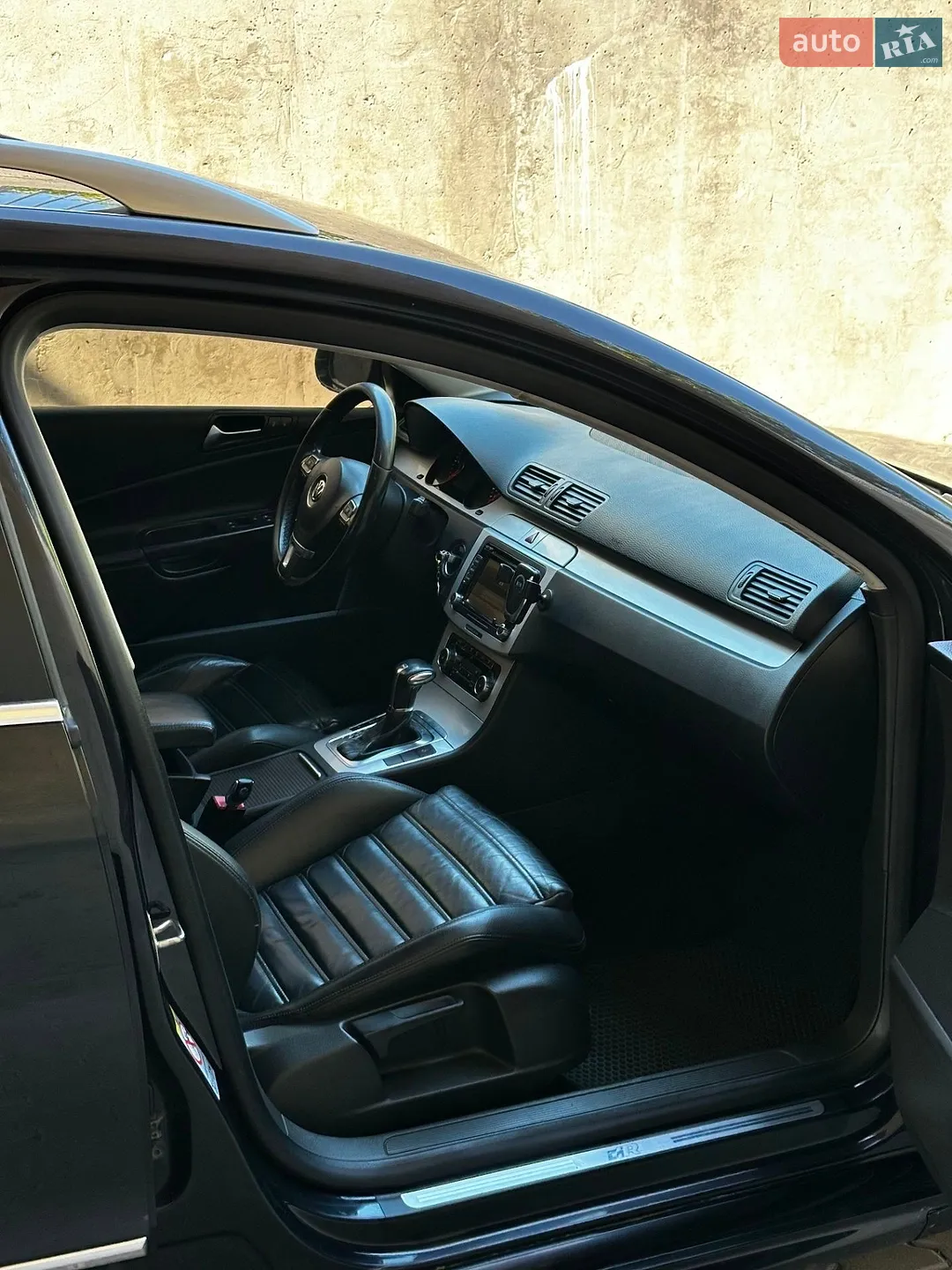 2010 Volkswagen Passat - мініатюра 21