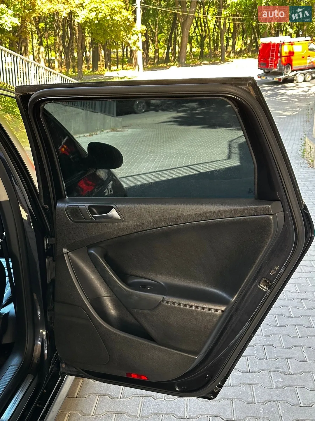 2010 Volkswagen Passat - мініатюра 18
