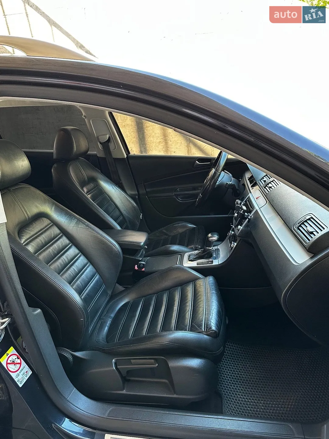 2010 Volkswagen Passat - мініатюра 22