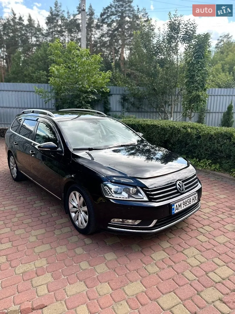 2011 Volkswagen Passat - мініатюра 2