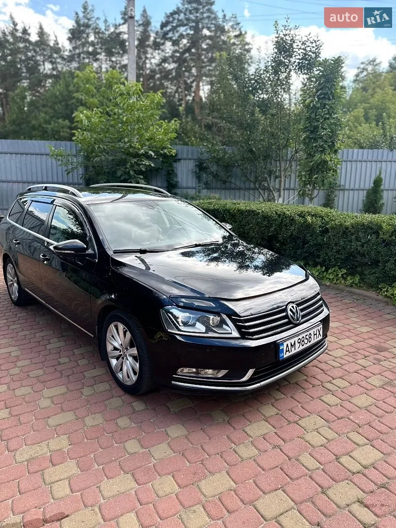 2011 Volkswagen Passat - фото 1
