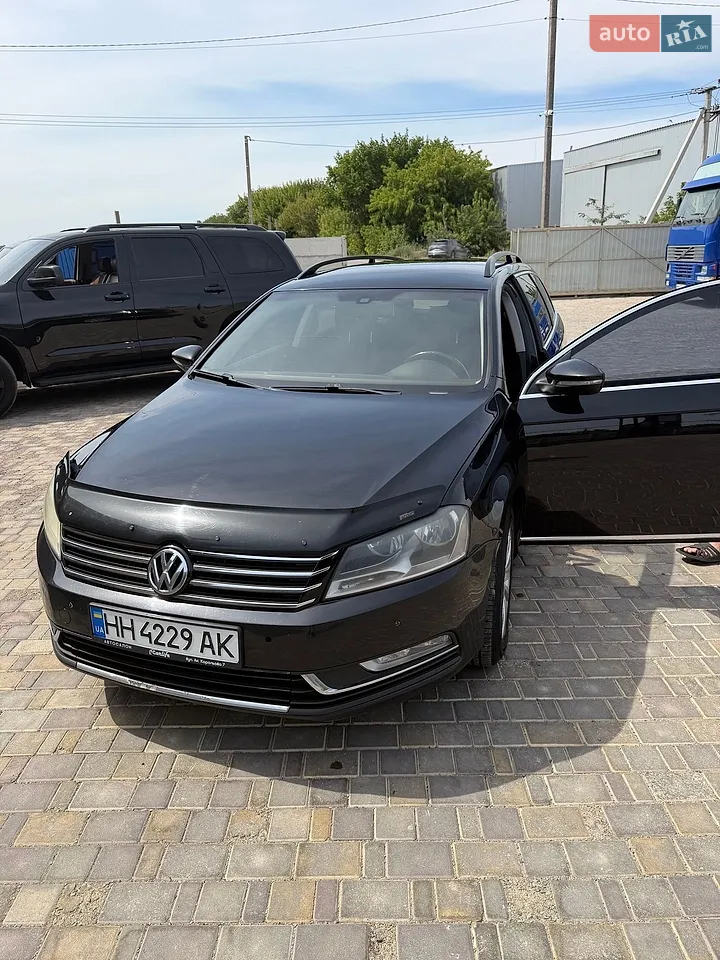 2013 Volkswagen Passat - мініатюра 42