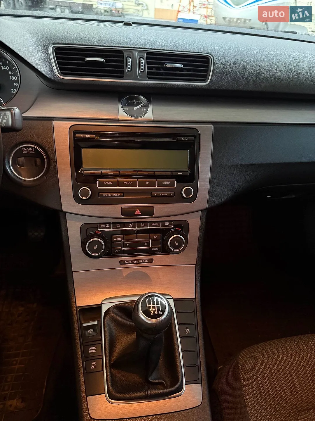 2010 Volkswagen Passat - мініатюра 15