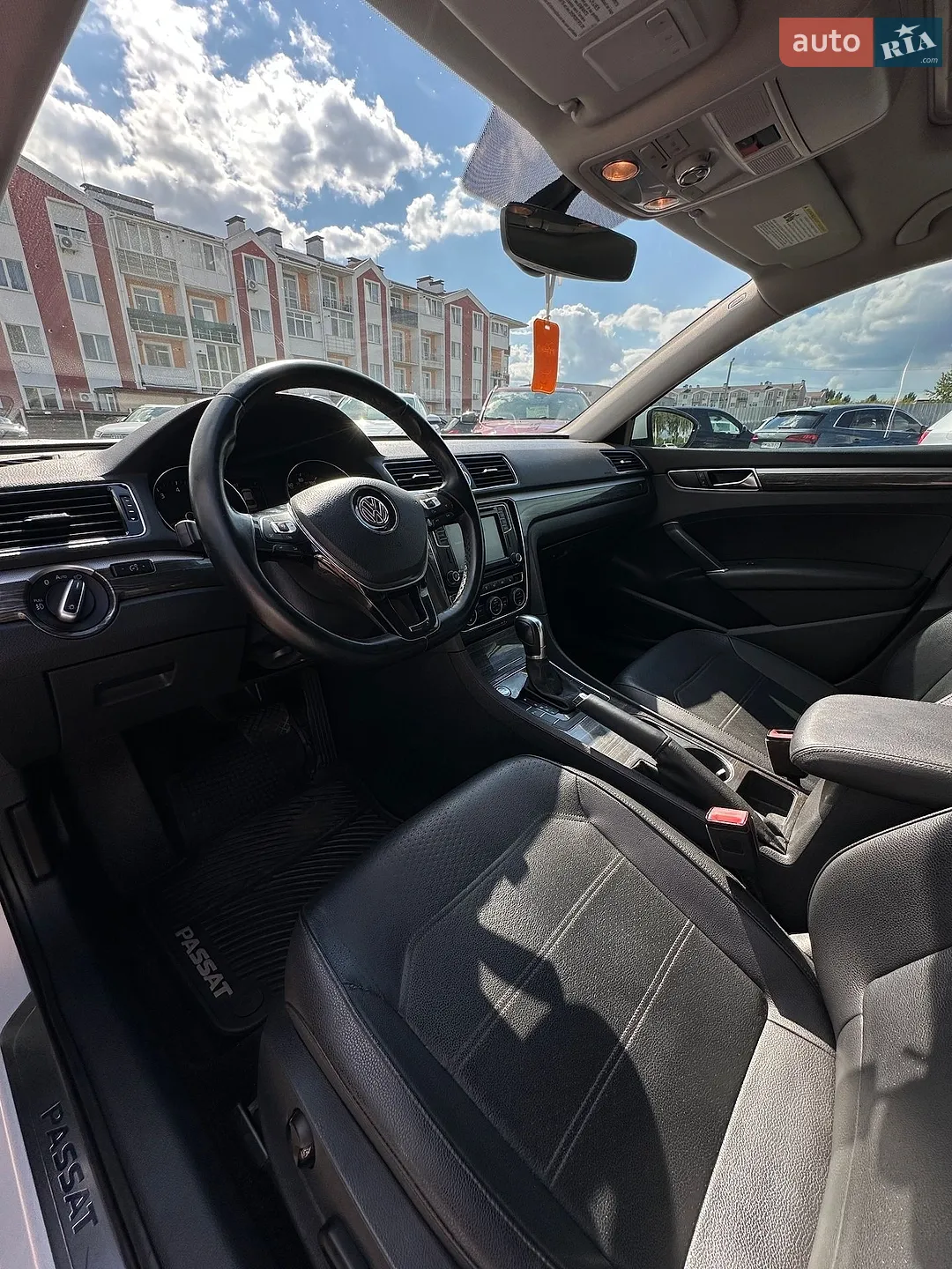 2016 Volkswagen Passat - мініатюра 29