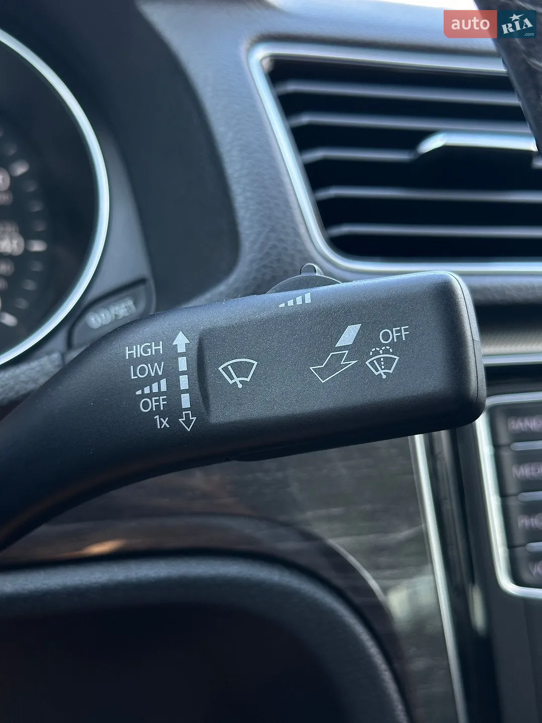 2016 Volkswagen Passat - мініатюра 40