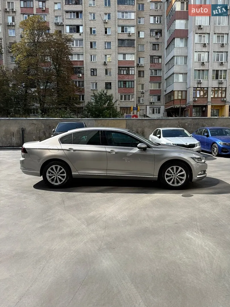 2016 Volkswagen Passat - мініатюра 4