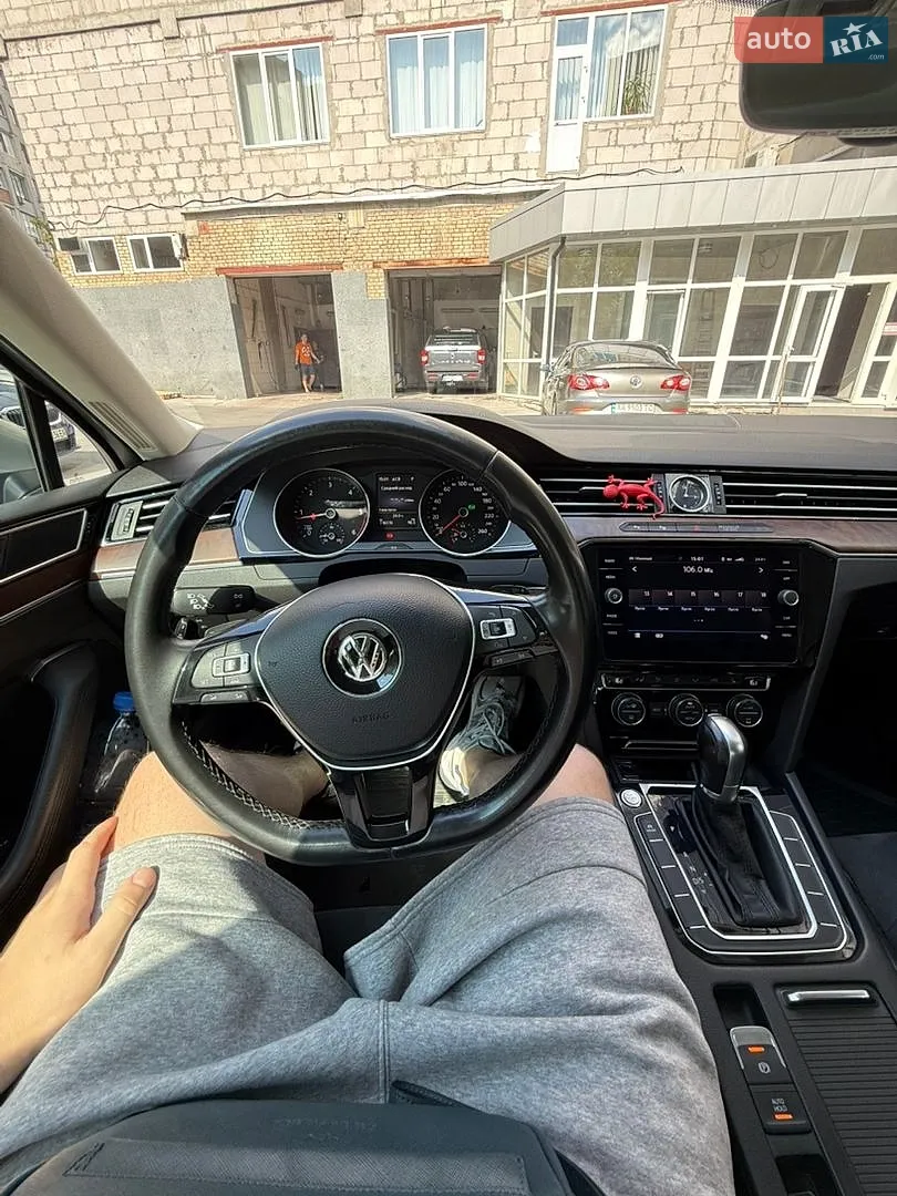 2016 Volkswagen Passat - мініатюра 9