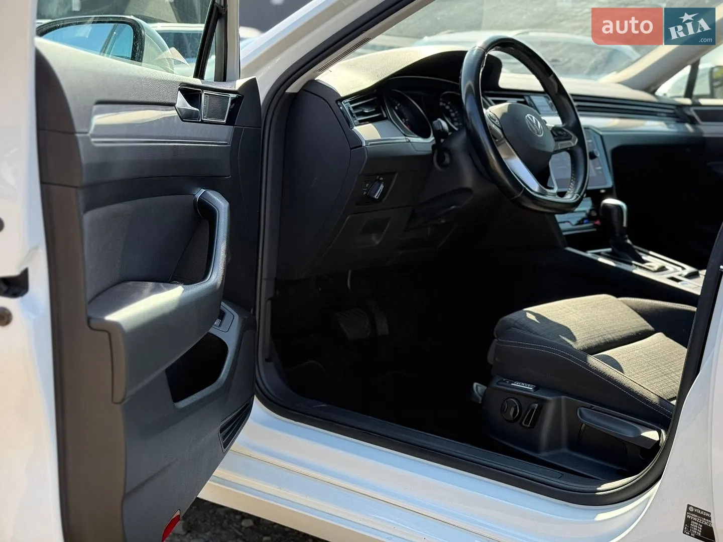 2020 Volkswagen Passat - мініатюра 18