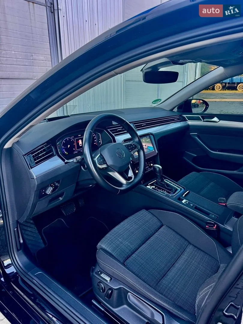 2021 Volkswagen Passat - мініатюра 11