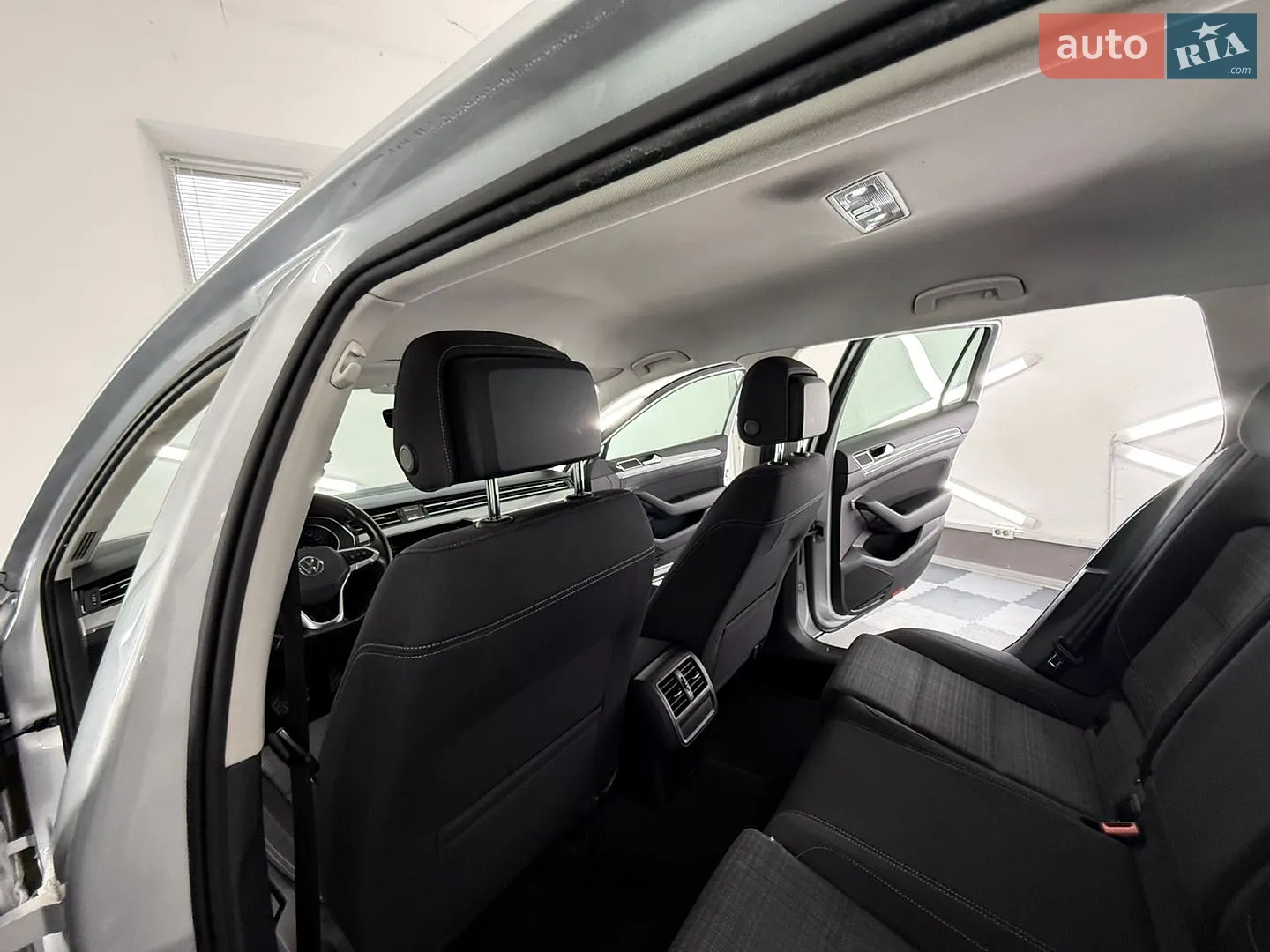 2020 Volkswagen Passat - мініатюра 35