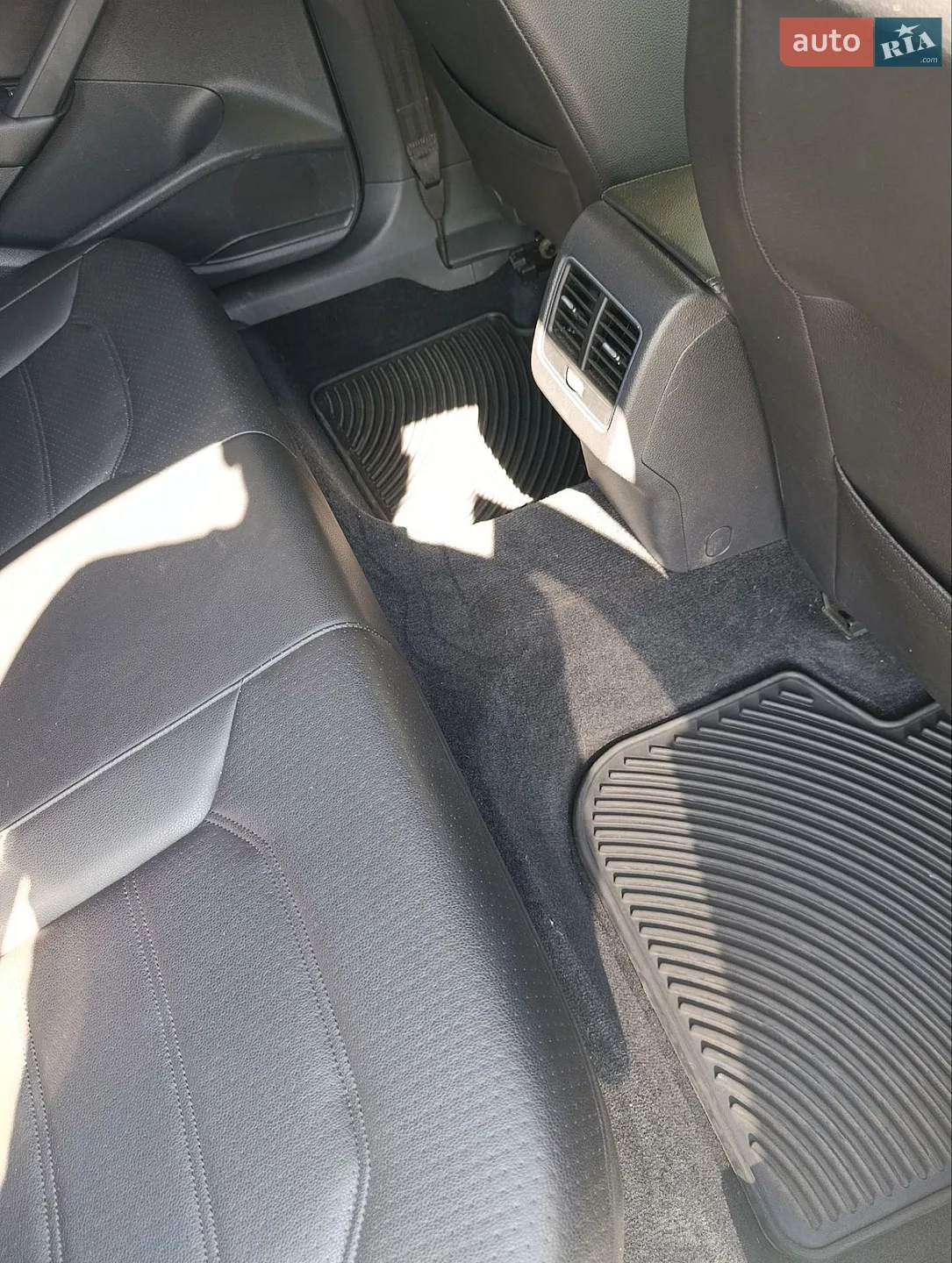 2012 Volkswagen Passat - мініатюра 8