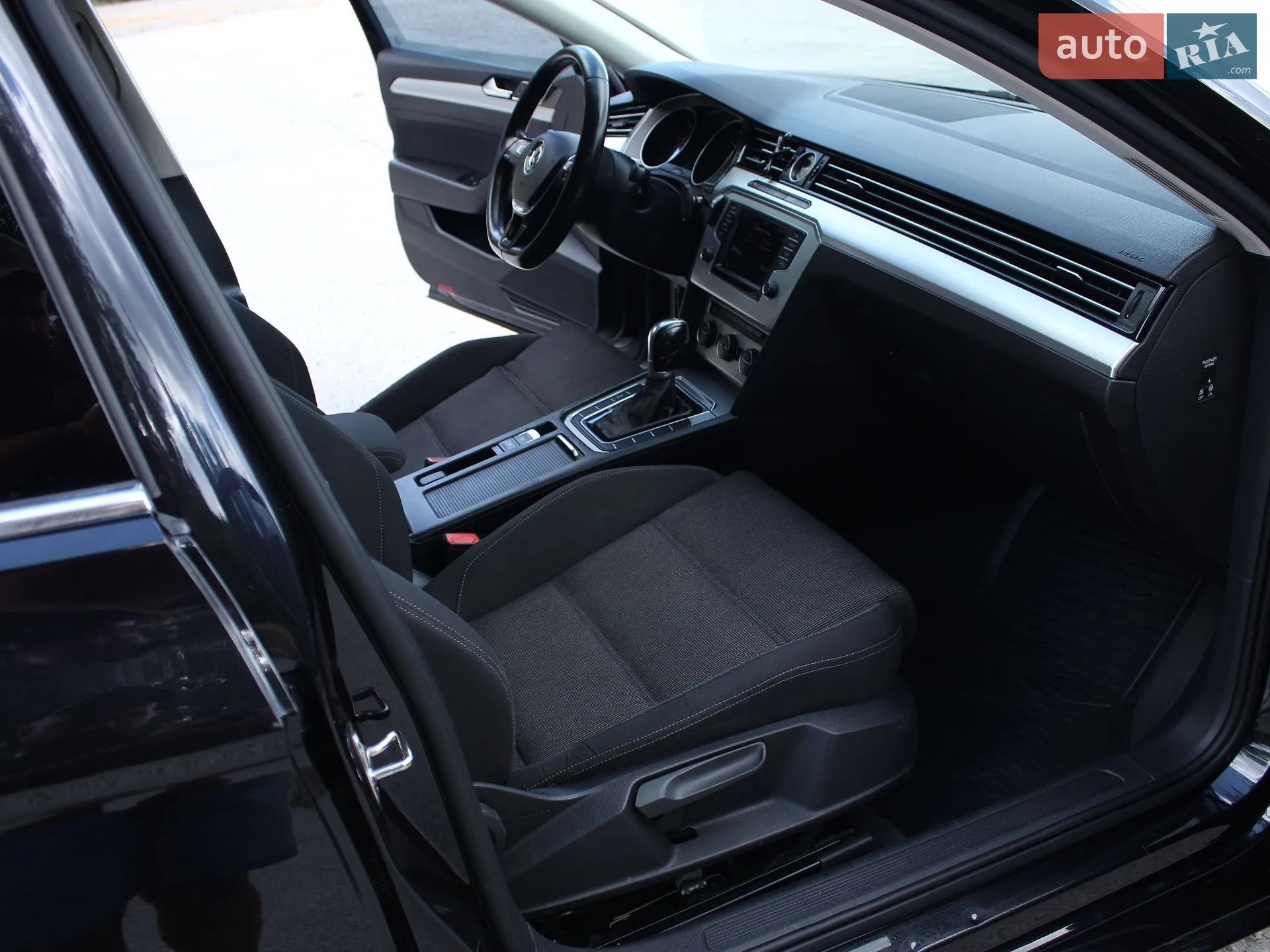 2015 Volkswagen Passat - мініатюра 24