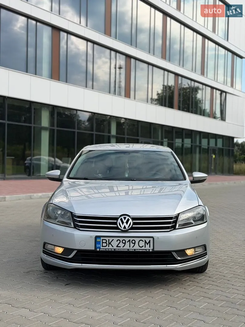 2011 Volkswagen Passat - мініатюра 4
