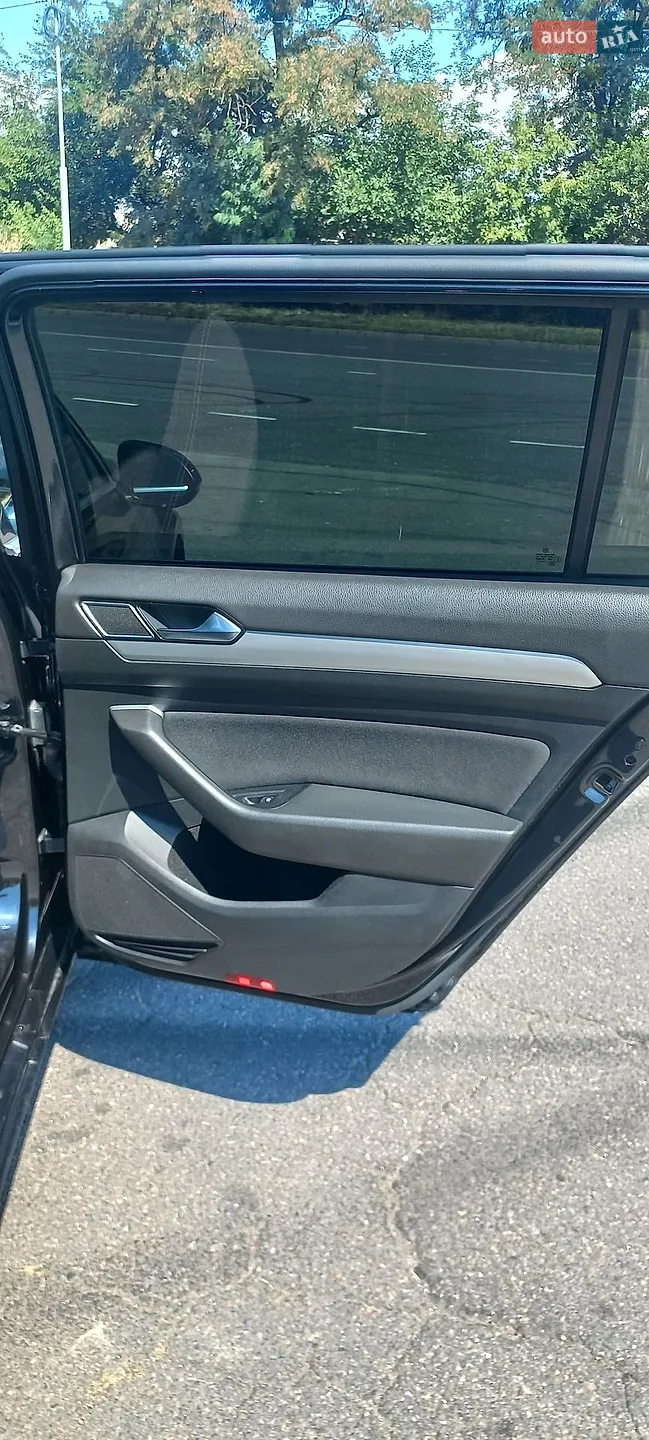 2015 Volkswagen Passat - мініатюра 18