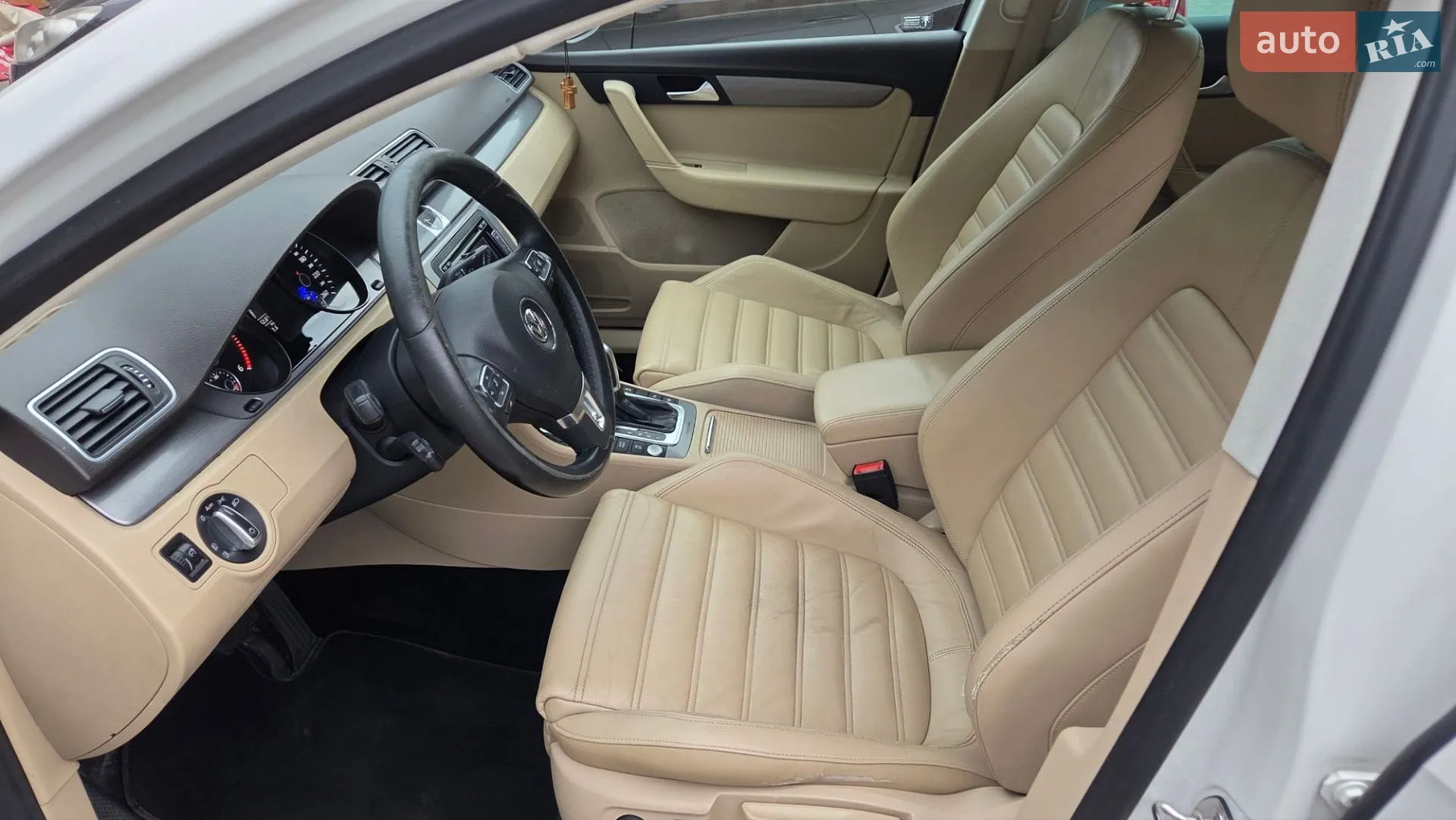 2013 Volkswagen Passat - мініатюра 20