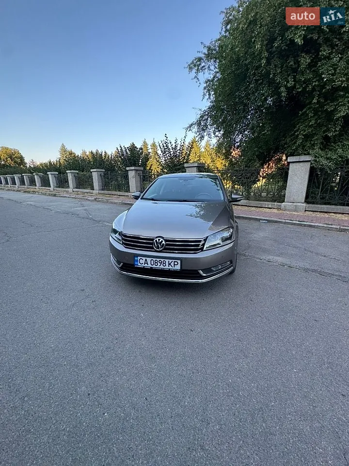 2012 Volkswagen Passat - мініатюра 24