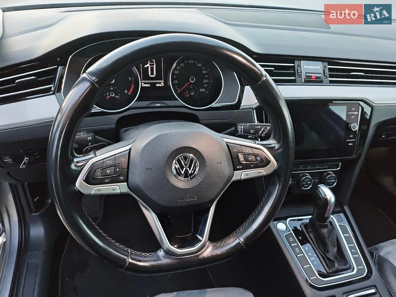 2019 Volkswagen Passat - мініатюра 25